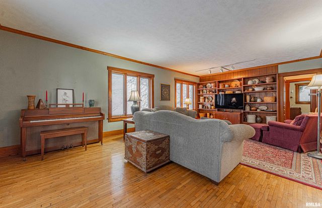 2125 700TH Street, Chestnut, IL 62518