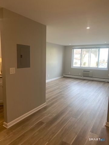 97 South Main Street 112, West Hartford, CT 06107