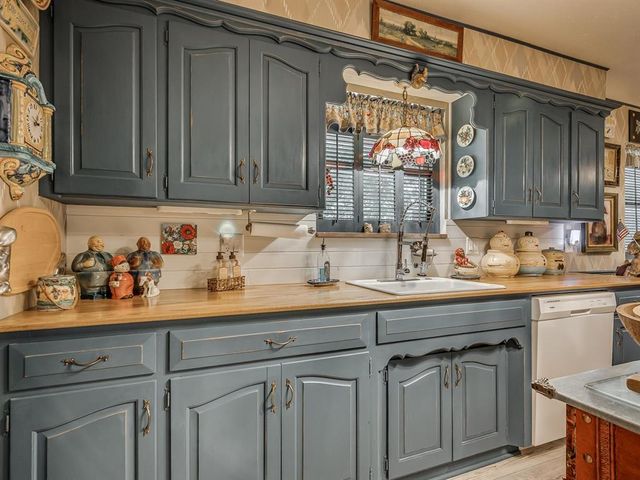 4945 NW 35th Street, Oklahoma City, OK 73122