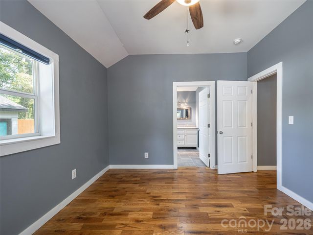 306 Mccoy Cove Road, Black Mountain, NC 28711