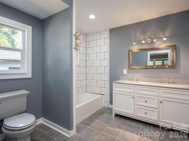 306 Mccoy Cove Road, Black Mountain, NC 28711