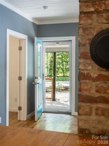 306 Mccoy Cove Road, Black Mountain, NC 28711
