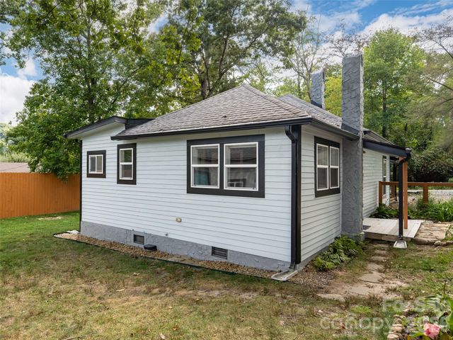 306 Mccoy Cove Road, Black Mountain, NC 28711