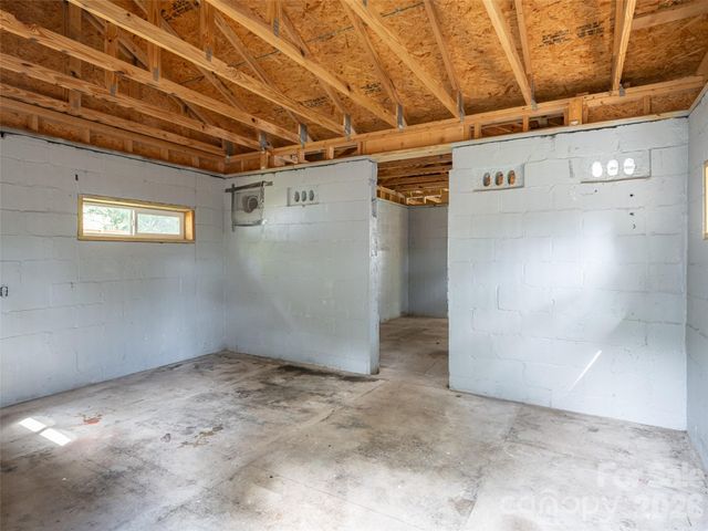 306 Mccoy Cove Road, Black Mountain, NC 28711