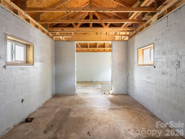 306 Mccoy Cove Road, Black Mountain, NC 28711