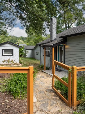 306 Mccoy Cove Road, Black Mountain, NC 28711