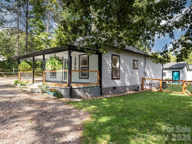 306 Mccoy Cove Road, Black Mountain, NC 28711