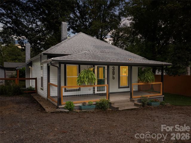 306 Mccoy Cove Road, Black Mountain, NC 28711
