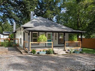 306 Mccoy Cove Road, Black Mountain, NC 28711