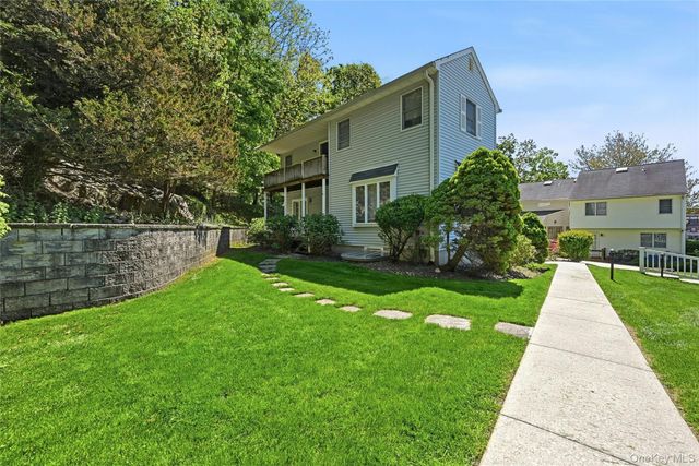 515 High Street 18, Port Jefferson, NY 11777