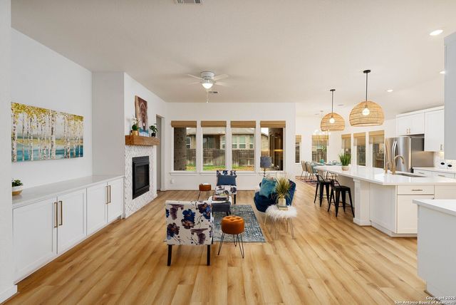 2230 Bennett Ave, New Braunfels, TX 78132