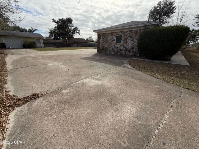 7836 Arbor Lane, Panama City, FL 32404