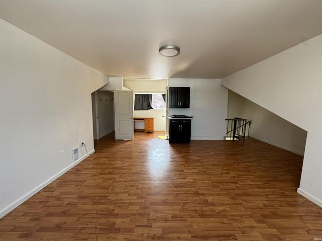 111 E 6th St Apt C, Bloomington, IN 47408