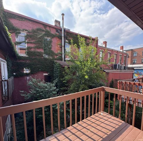 111 E 6th St Apt C, Bloomington, IN 47408