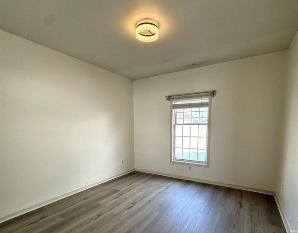 111 E 6th St Apt C, Bloomington, IN 47408