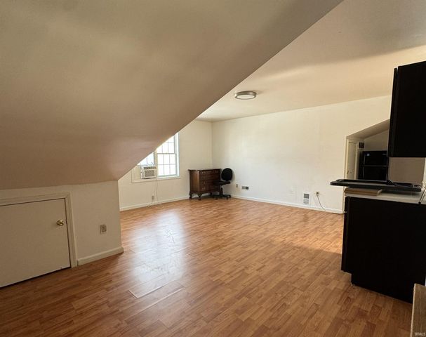 111 E 6th St Apt C, Bloomington, IN 47408