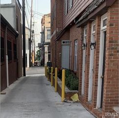 111 E 6th St Apt C, Bloomington, IN 47408