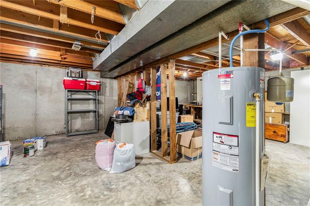 17102 Barr Avenue, Holt, MO 64048