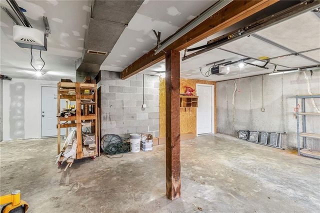 17102 Barr Avenue, Holt, MO 64048