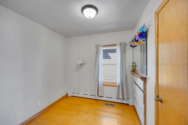 1218 120th Street, Whiting, IN 46394