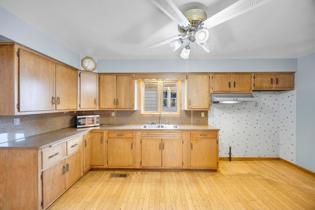 1218 120th Street, Whiting, IN 46394