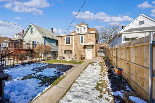 1218 120th Street, Whiting, IN 46394