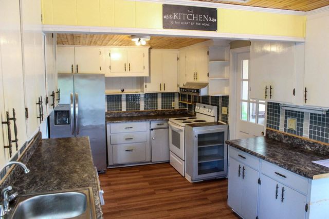 70 Fox Mountain Road, Columbus, NC 28722