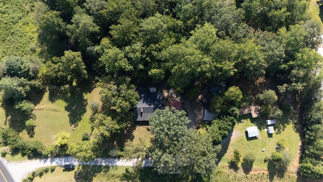 70 Fox Mountain Road, Columbus, NC 28722