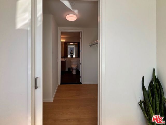 889 S Francisco St Street 2305, Los Angeles, CA 90017