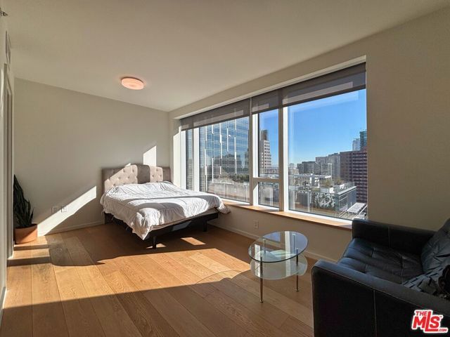 889 S Francisco St Street 2305, Los Angeles, CA 90017