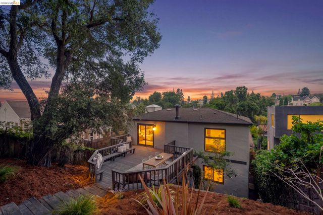 1085 Brookwood Road, Oakland, CA 94610