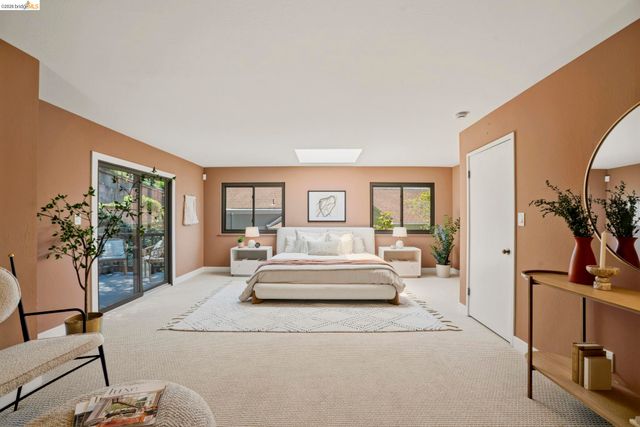 1085 Brookwood Road, Oakland, CA 94610