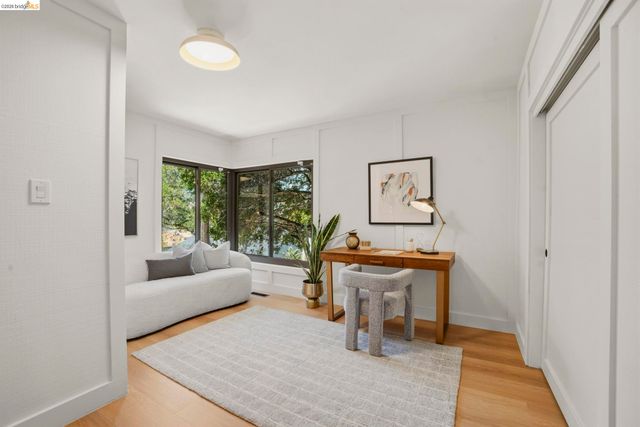 1085 Brookwood Road, Oakland, CA 94610