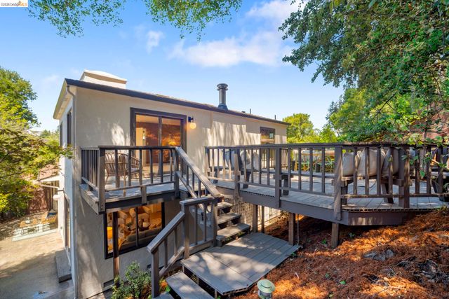 1085 Brookwood Road, Oakland, CA 94610
