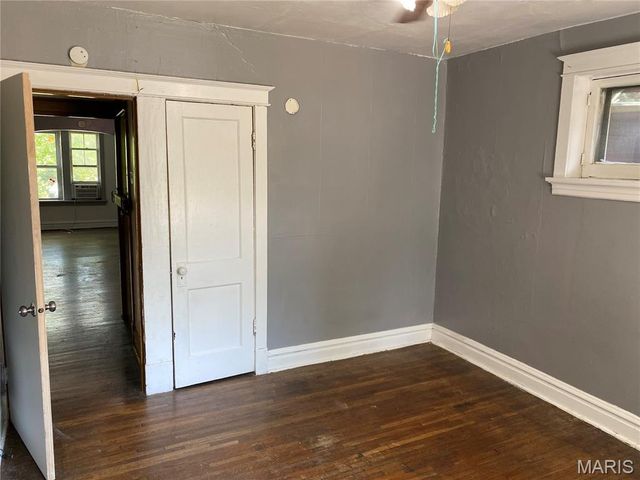 3332 Aubert Avenue, St Louis, MO 63115