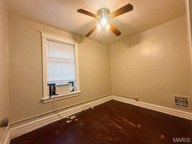 3332 Aubert Avenue, St Louis, MO 63115