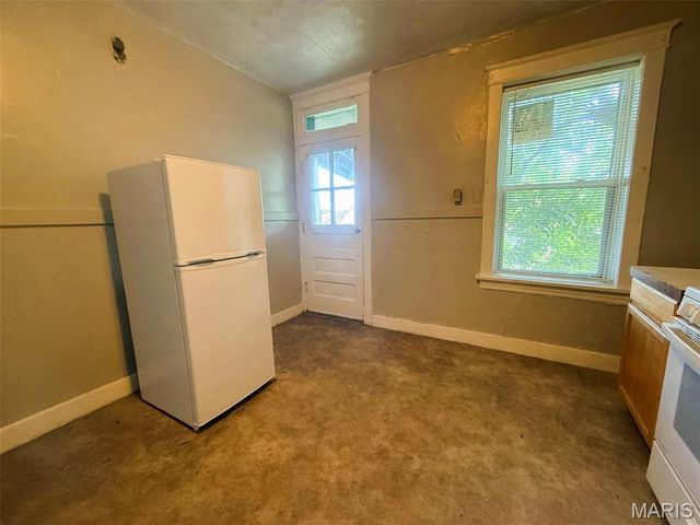 3332 Aubert Avenue, St Louis, MO 63115