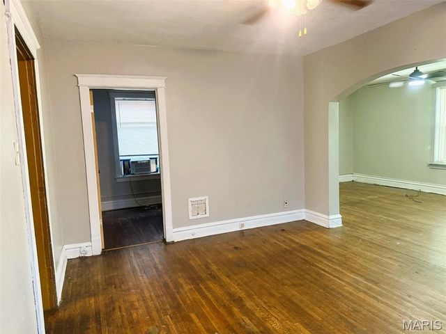 3332 Aubert Avenue, St Louis, MO 63115