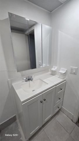 10090 NW 80th Ct 1406, Hialeah Gardens, FL 33016