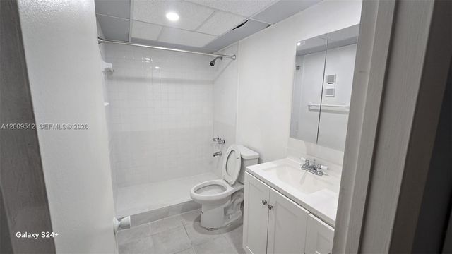 10090 NW 80th Ct 1406, Hialeah Gardens, FL 33016