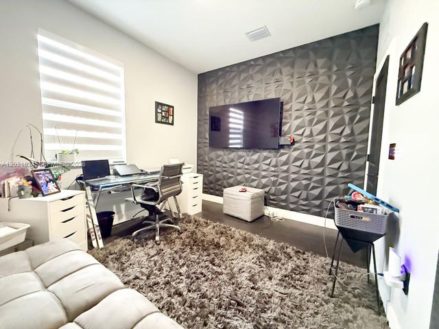 11967 NW 46th Street, Coral Springs, FL 33076