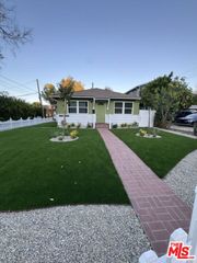 5252 Canoga Avenue, Los Angeles, CA 91364