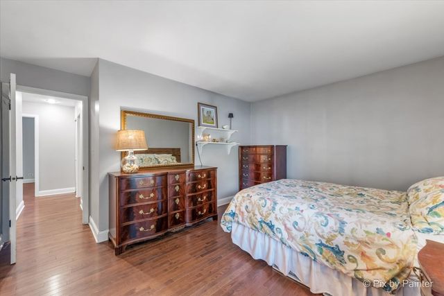 417 Bayview Avenue, Naperville, IL 60565