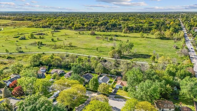 417 Bayview Avenue, Naperville, IL 60565