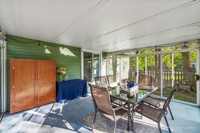417 Bayview Avenue, Naperville, IL 60565