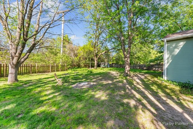 417 Bayview Avenue, Naperville, IL 60565