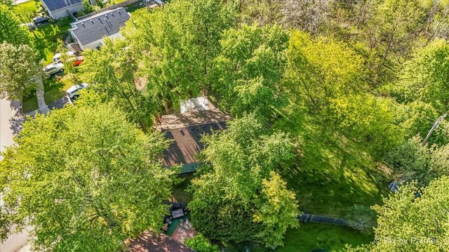 417 Bayview Avenue, Naperville, IL 60565