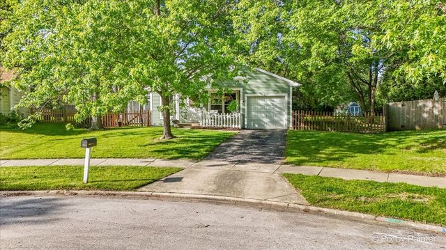 417 Bayview Avenue, Naperville, IL 60565
