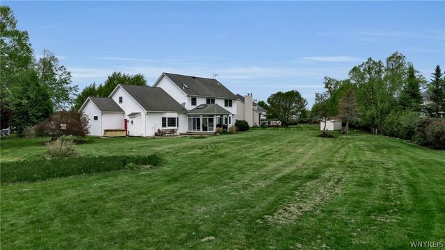 8610 Appleton Court, Clarence, NY 14051