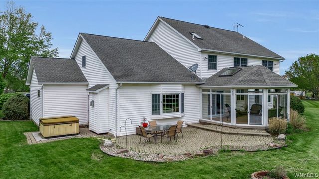 8610 Appleton Court, Clarence, NY 14051